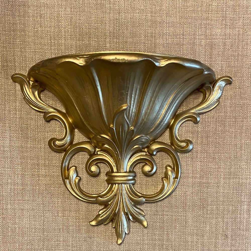 Vintage Gold Decorative Wall Bracket
